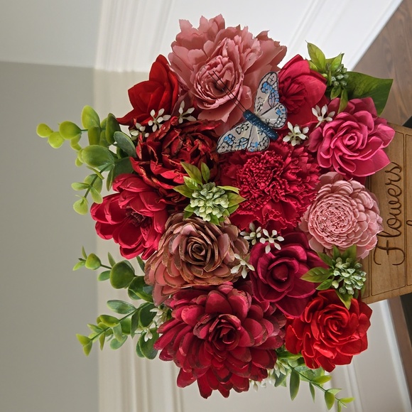 Wood Flower Bouquet for Auntie - Picture 3 of 5